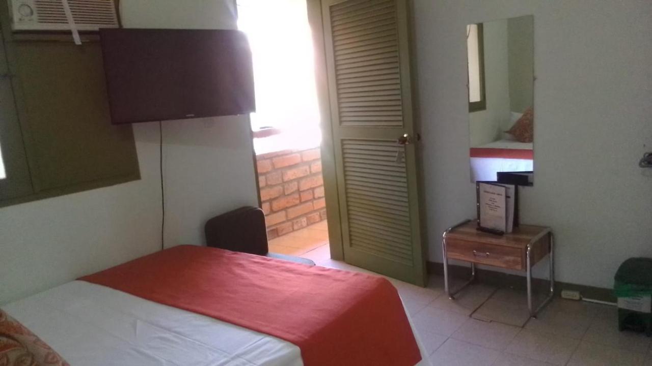 Hosteria De La Plaza Menor Santa Fe de Antioquia Exterior foto